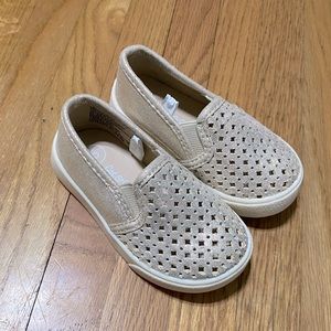 Cat & Jack Size 5 Sneakers